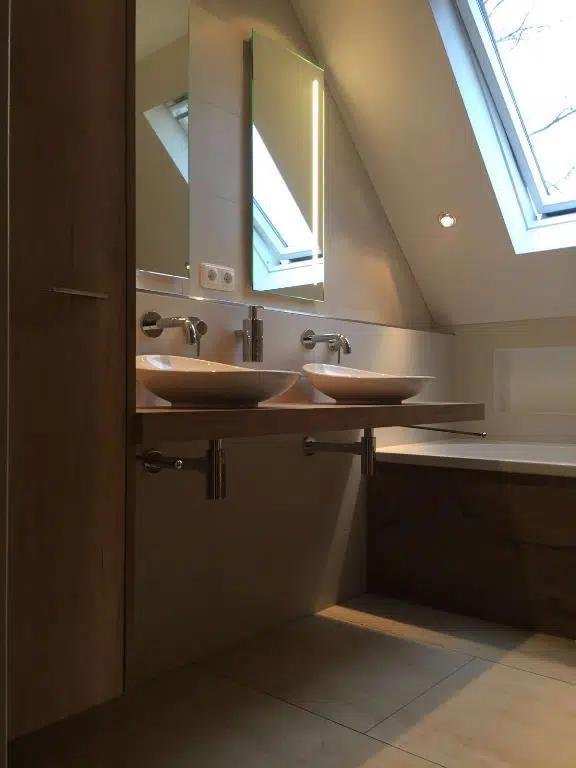 Luxe, exclusieve badkamer in Zeewolde