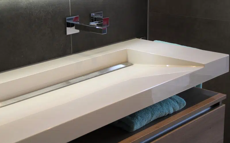 Luxe, strakke badkamer in Nijkerk